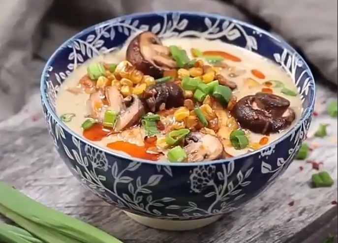 Bowl of nooodle soup with mixed veggies